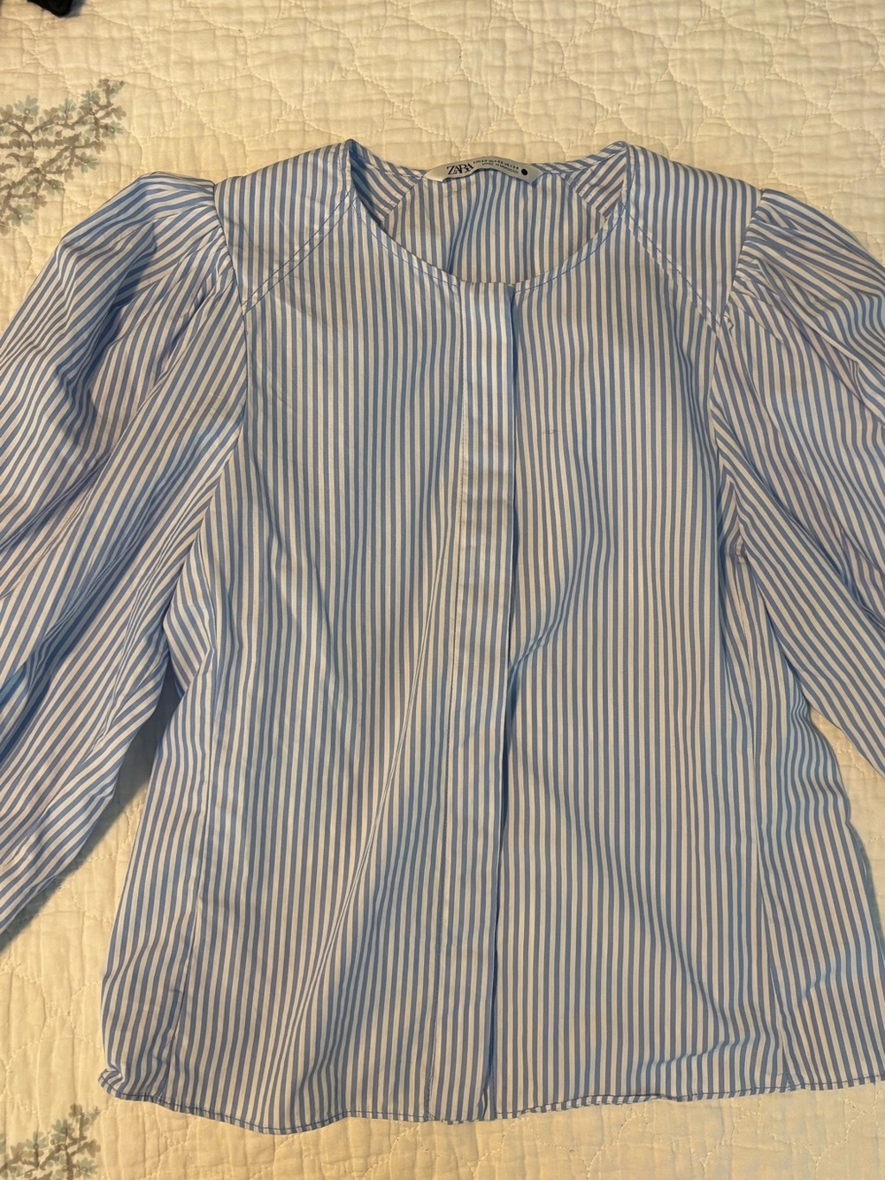 Zara Light Blue and White Striped Puff-Sleeve Blouse